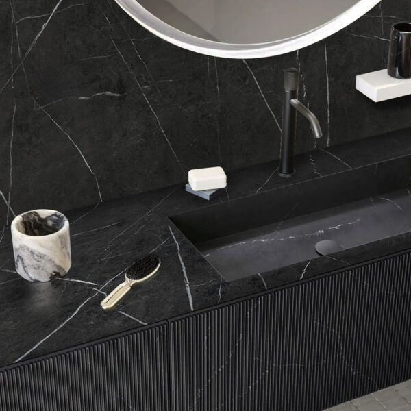 Nero Trueno çiçek marble